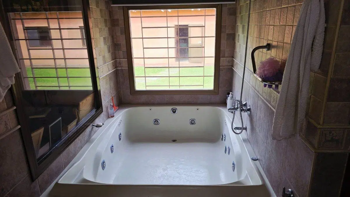 VENTA CASA EN CHACRAS DE OPEN DOOR PILETA GALPON 3