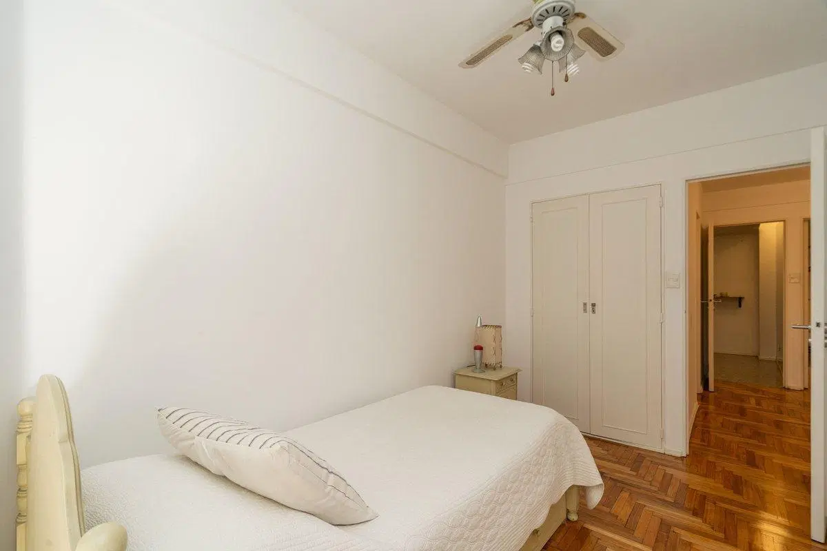 VENTA DEPTO 4 AMB Y DEPENDENCIA CABALLITO COCHERA 2