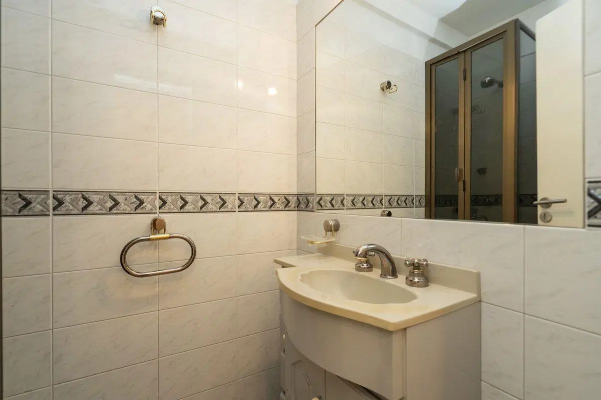 VENTA DEPTO 4 AMB Y DEPENDENCIA CABALLITO COCHERA 3