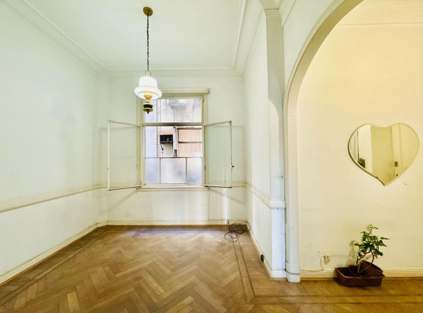 Foto de Venta depto 2 amb Monserrat cercano San Telmo, imagen 3