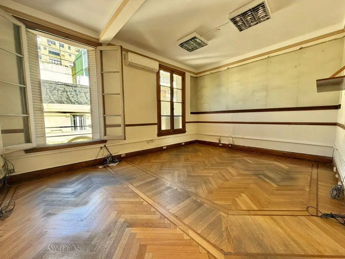 VENTA OFICINA 3 AMBIENTES A REFACCIONAR RECOLETA 2