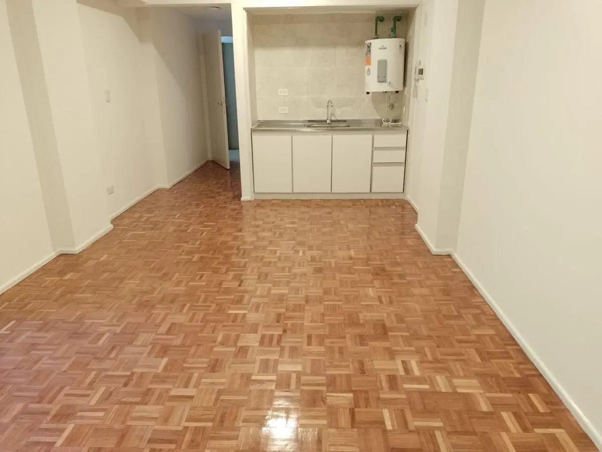 MONOAMBIENTE EN VENTA EN MICROCENTRO 4