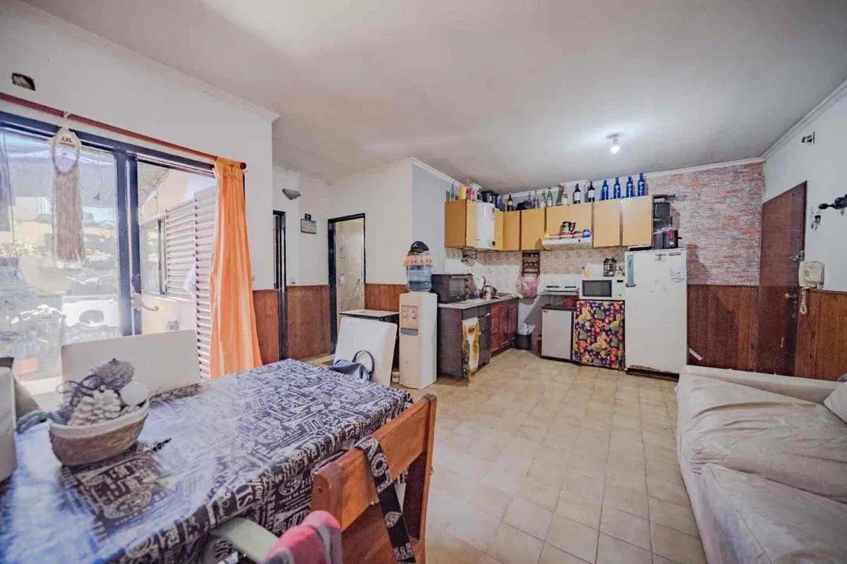 OPORTUNIDAD PH 2 ambientes con patio en San Martín 4