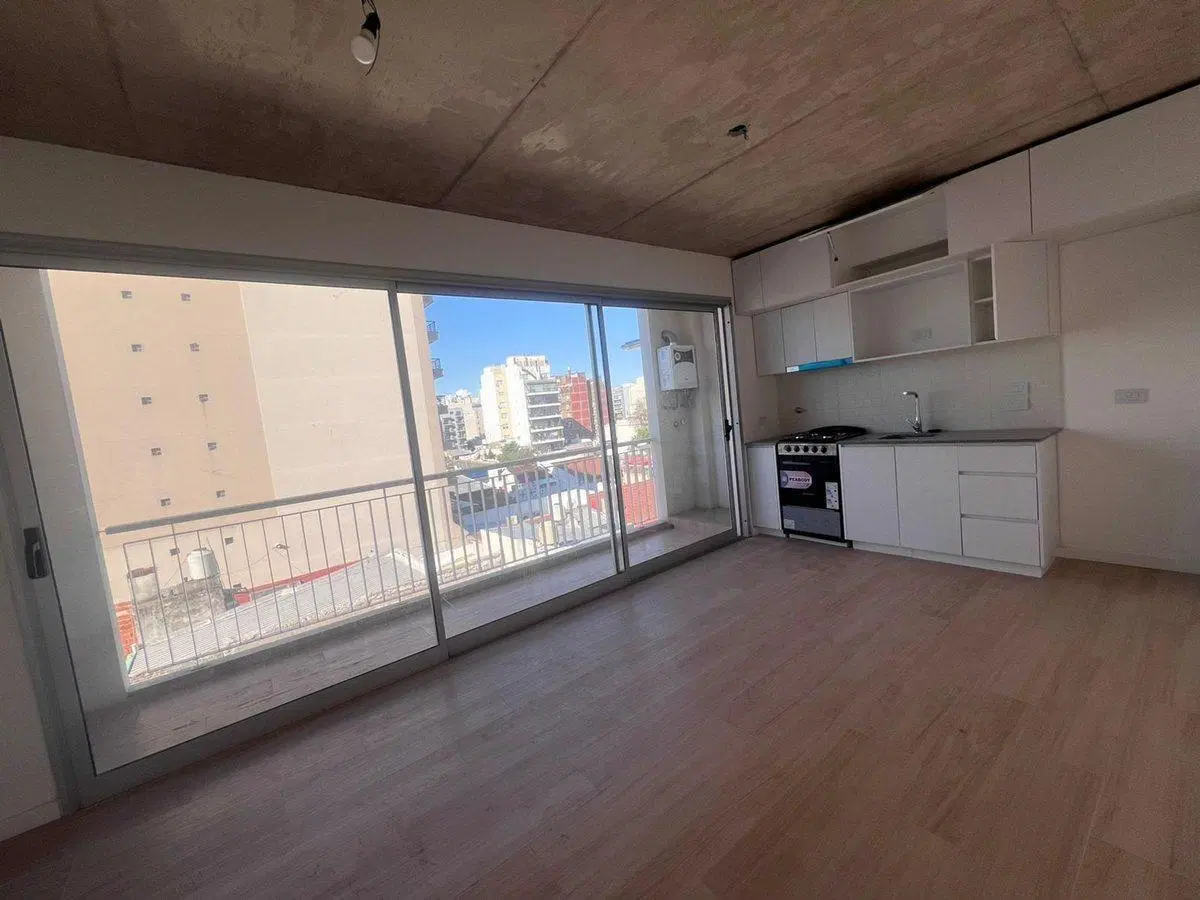 Venta Departamento 2 Ambientes balcón Flores 5