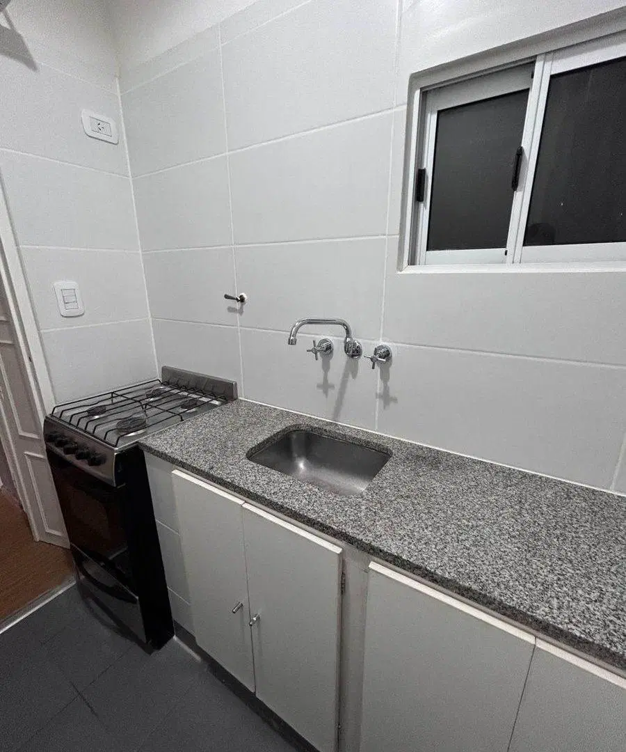 VENTA DEPARTAMENTO 2 AMBIENTES EN BARRIO NORTE 4