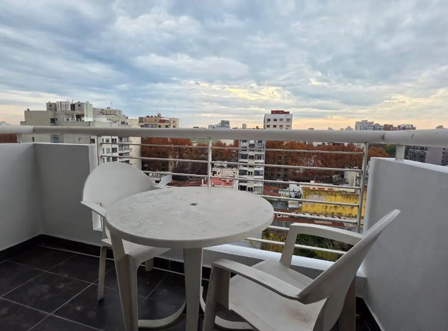 ALQUILER DEPARTAMENTO 2 AMB FLORES BALCON LUMINOSO 4