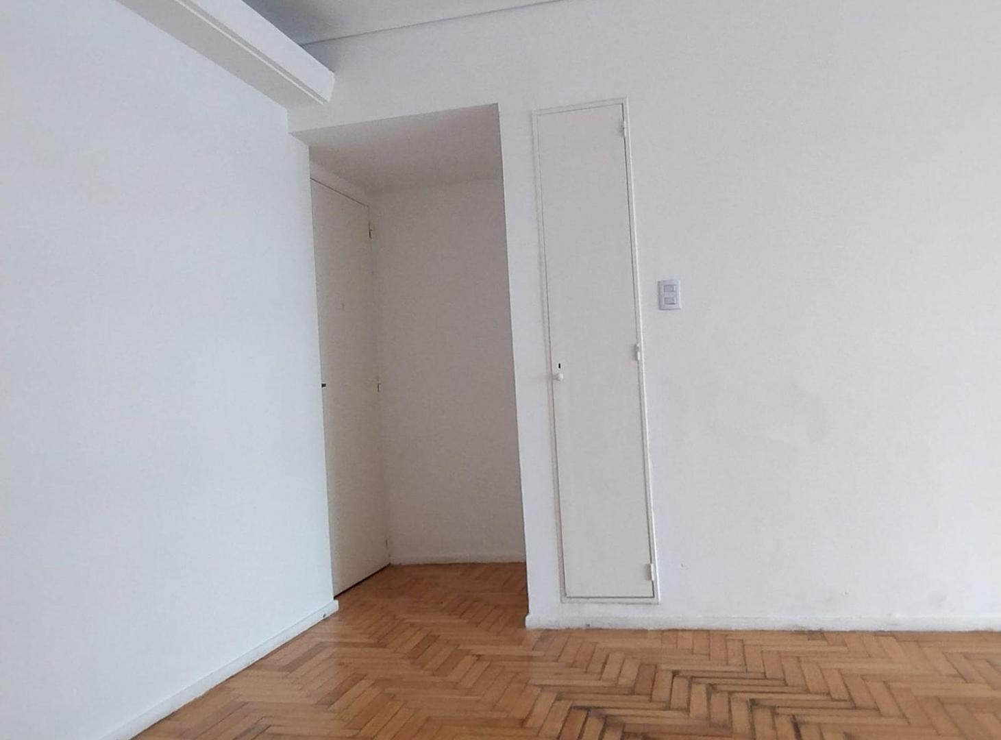 Foto de Venta Dpto 4 Ambientes. Avellaneda, imagen 3