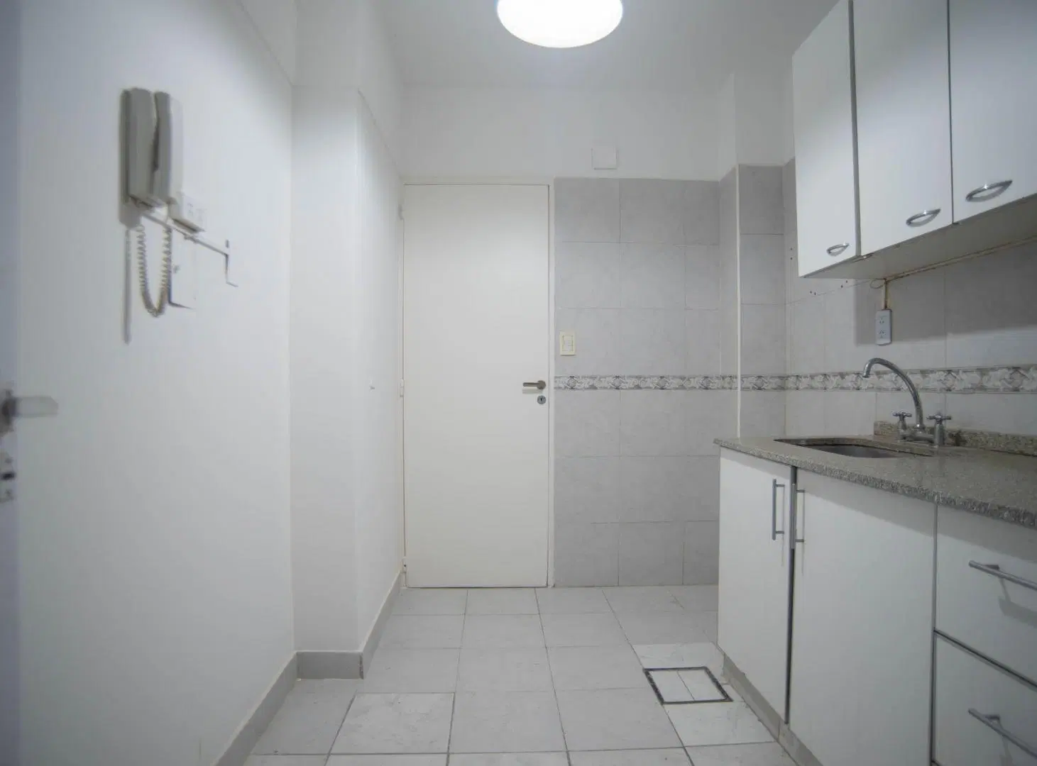 Venta Departamento 2 Ambientes con Patio Interno 4