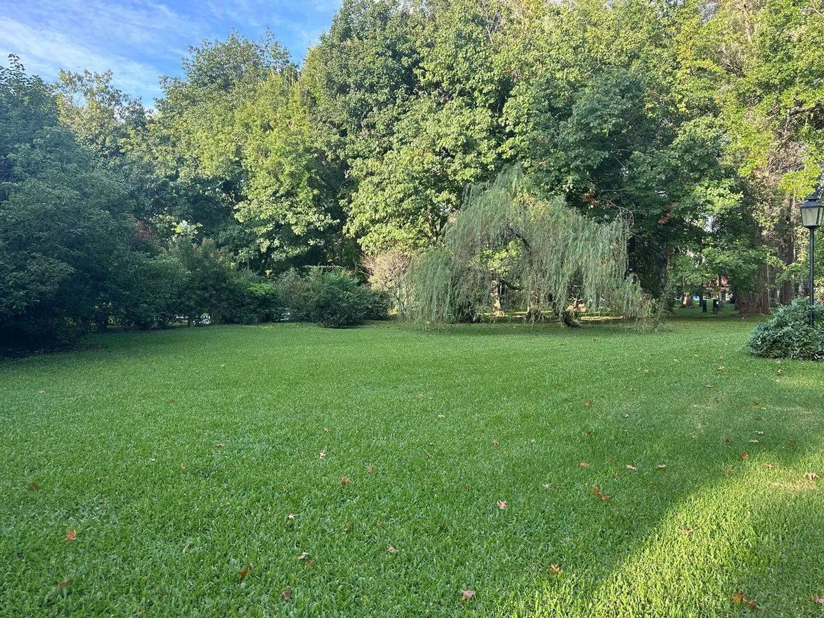 Venta Lote Praderas de Lujan 900 mts Central 5