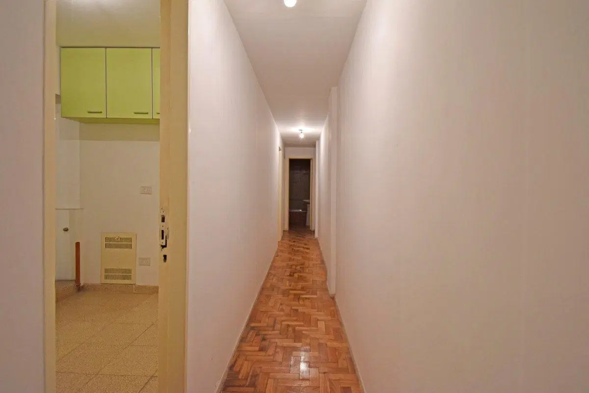 Venta Departamento 3 y 1/2 ambientes  Las Cañitas 5