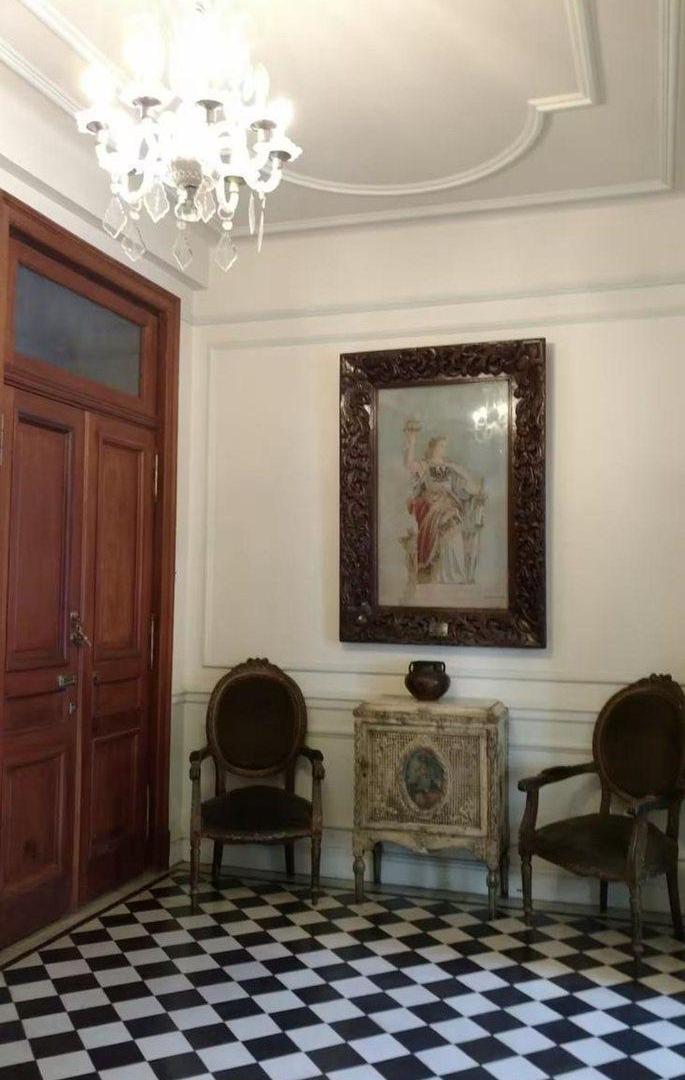 Venta Departamento 5 ambientes Montserrat
