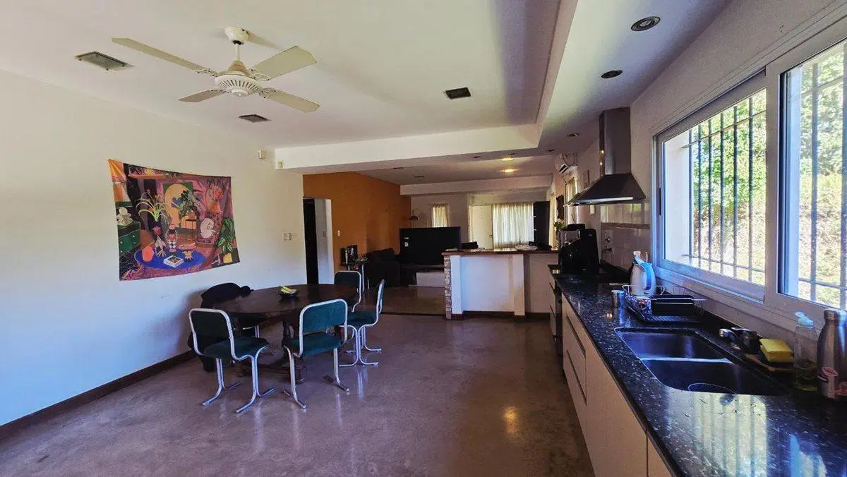 VENTA CASA QUINTA HOSTERIA SUR LUJAN PILETA 4