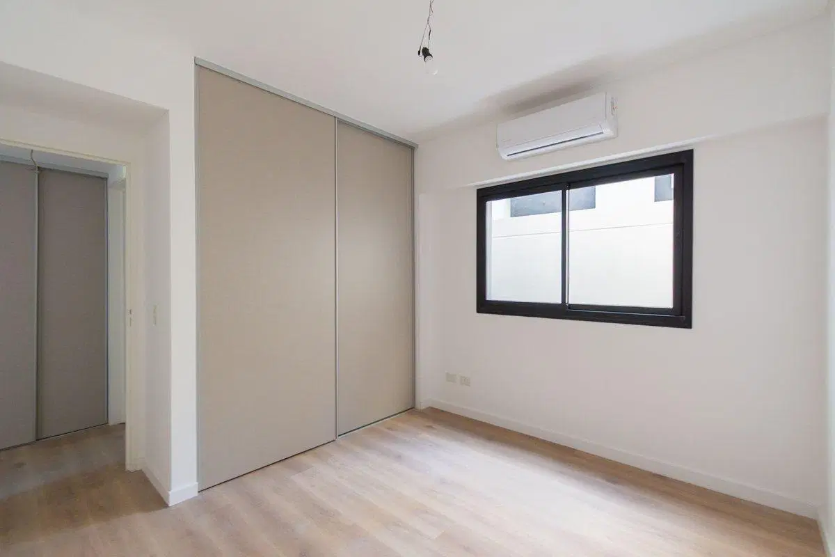 EXCELENTE DTO 2 AMB. VENTA ZONA PLAZA MISERICORDIA 5