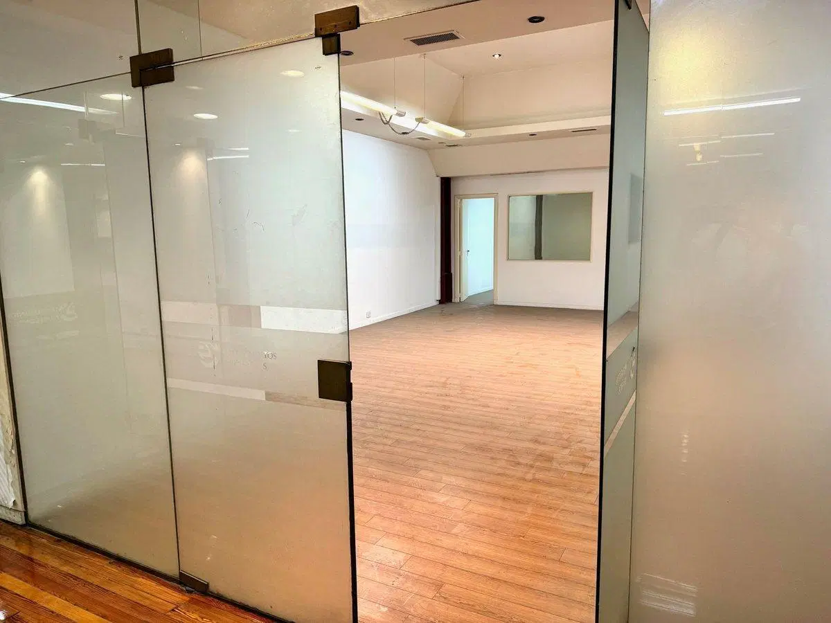 Venta Oficinas - 280 m2 - posible planta libre 4