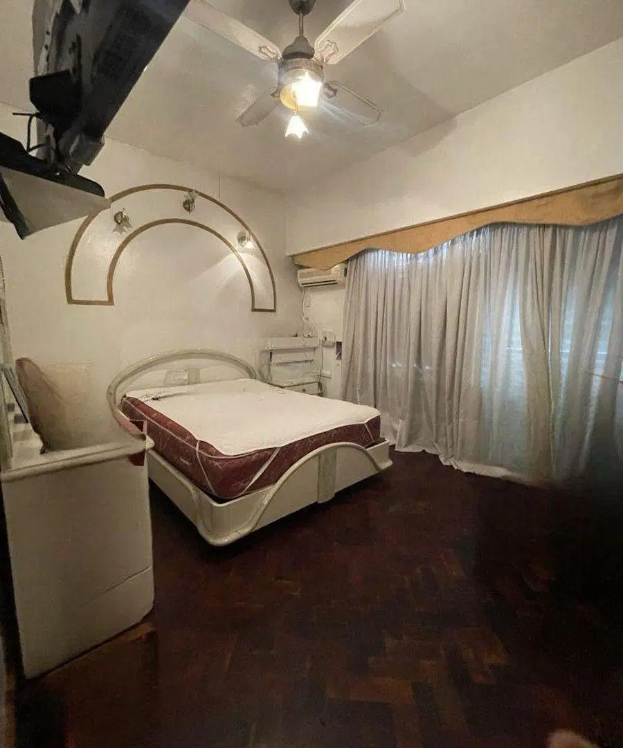 CASA TIPO CHALET CON PILETA Y QUINCHO 3