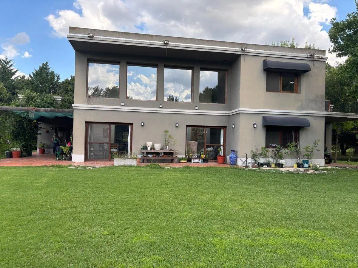 Venta Casa 5 amb Loma Escondida Lote 1 Hectarea 2