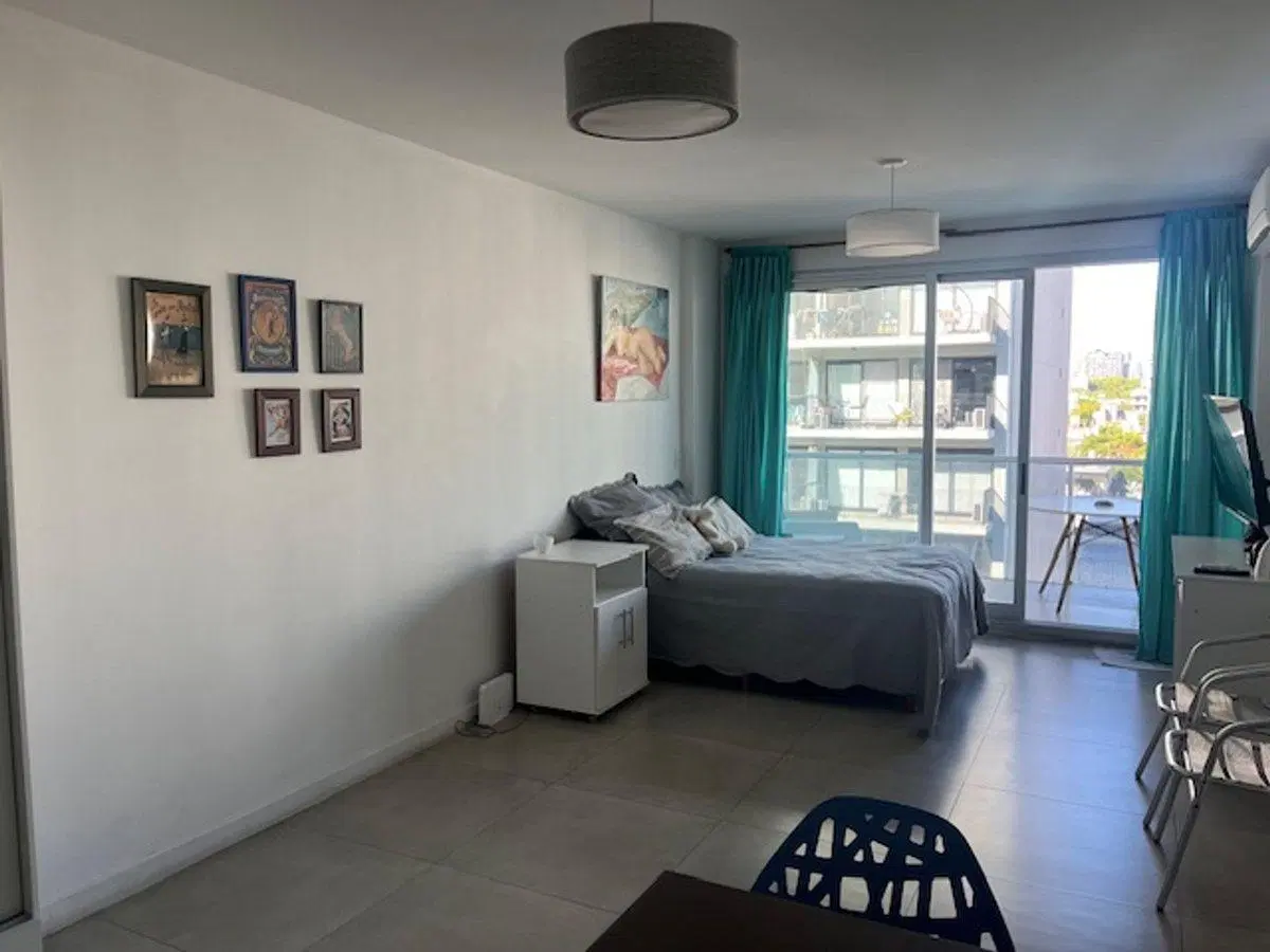 Venta Monoambiente Divisible frente balcon 3
