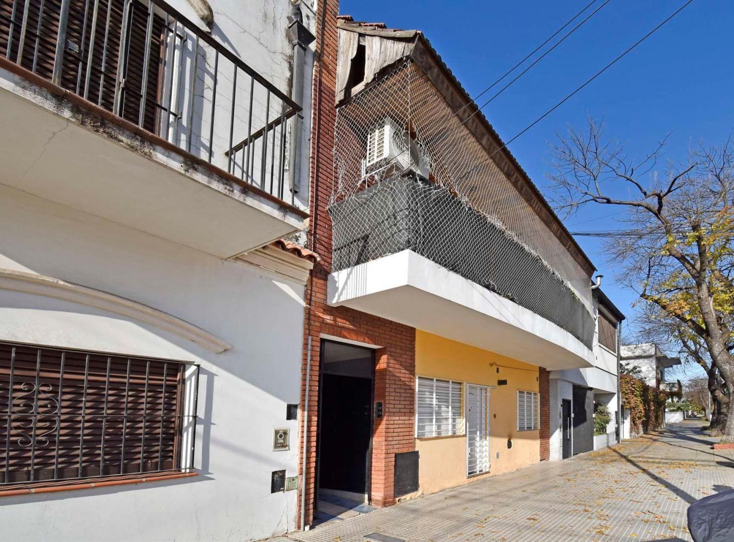 Venta PH 2 ambientes en Villa Pueyrredón