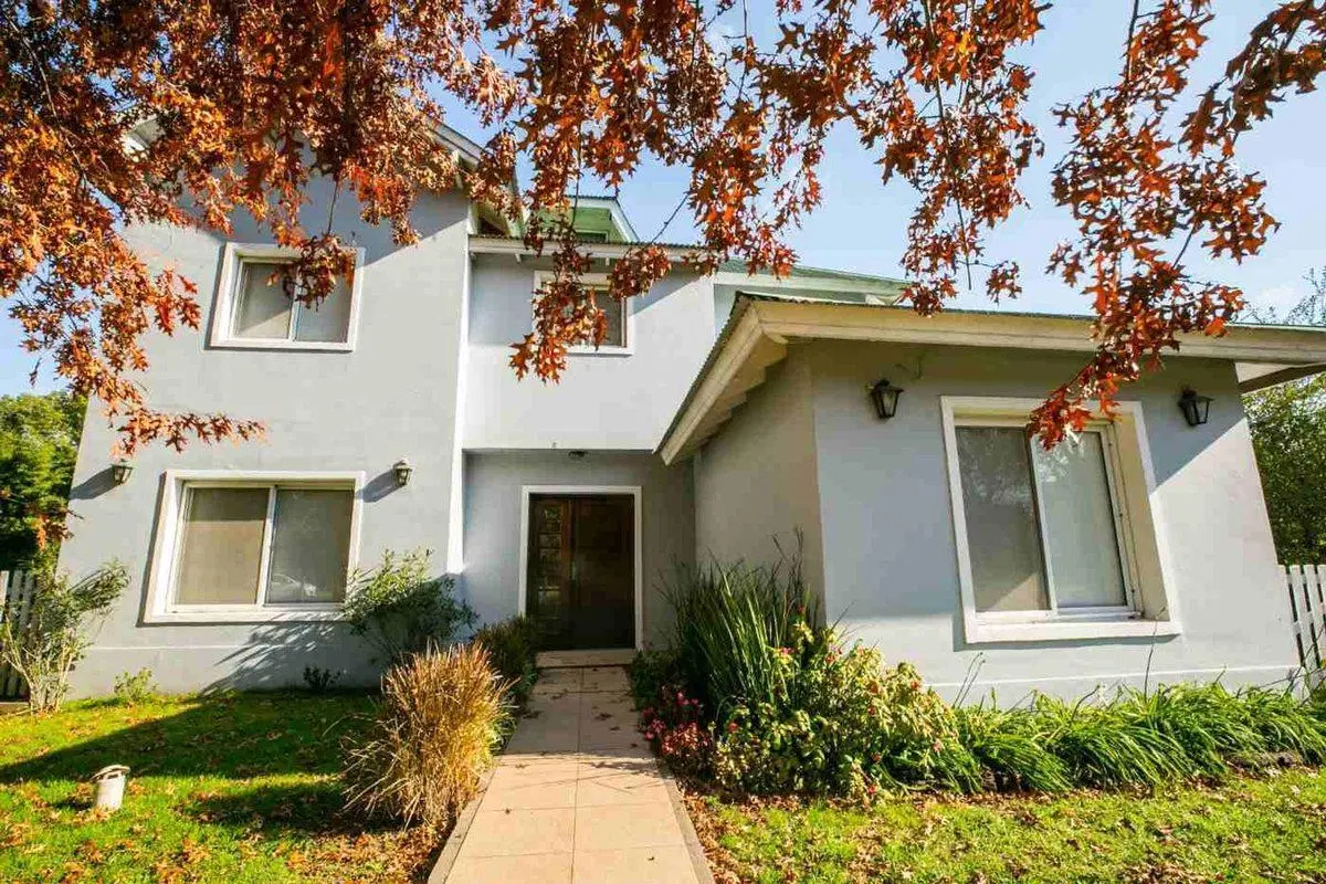 Venta Casa Dúplex en Barrio Privado "Las Fuentes" 5