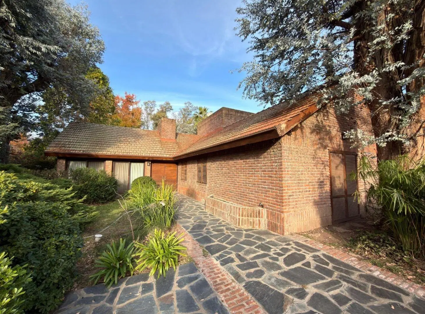 VENTA CASA 5 AMBIENTES LAS PRADERAS DE LUJAN 2