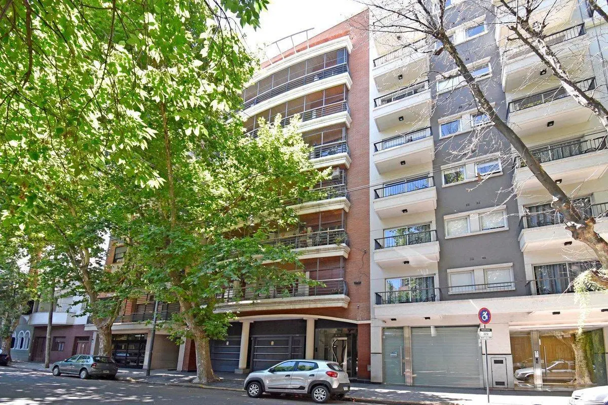 Venta Semipiso 3Amb mas dependencia  balcón Flores 5