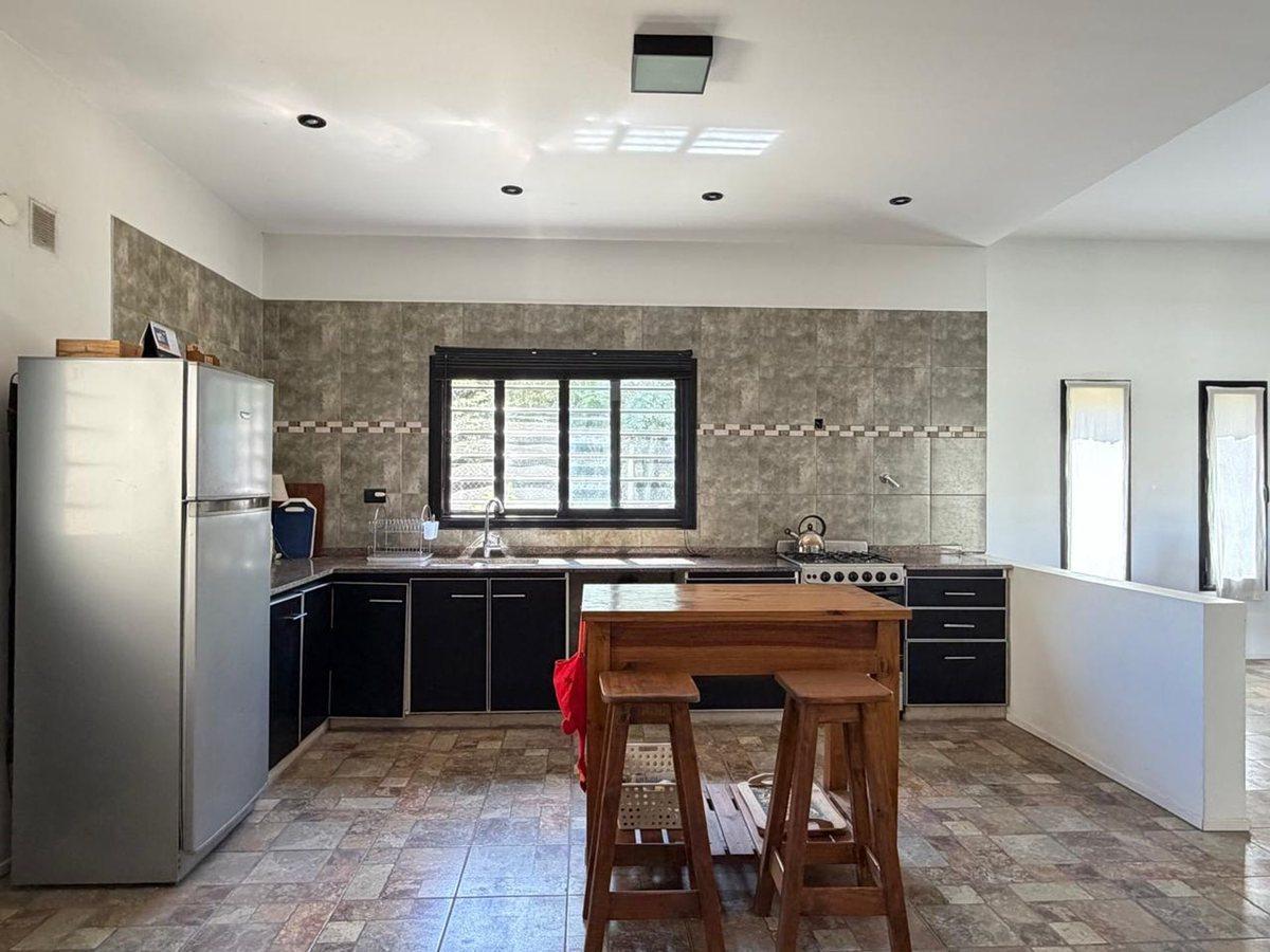 Foto de VENTA CASA 6 AMBIENTES LAS LOMAS SPEGAZZINI EZEIZA, imagen 3