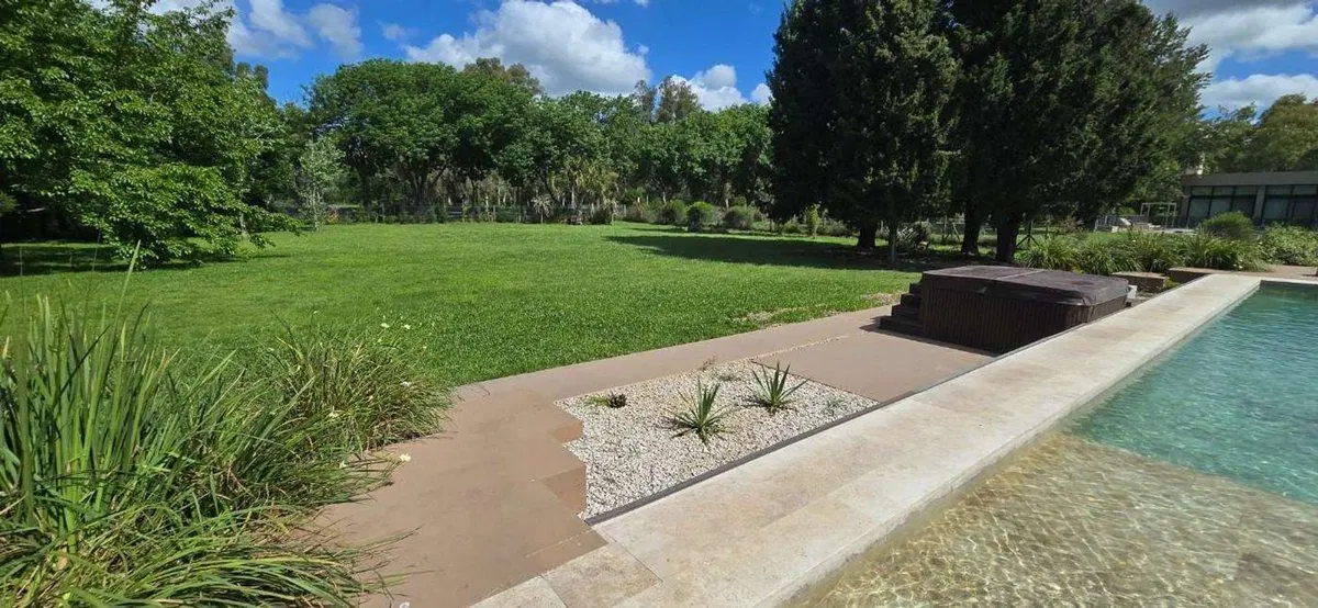 CASA EN FINCAS DE SAN VICENTE 5 AMB. LOTE 4000M 4