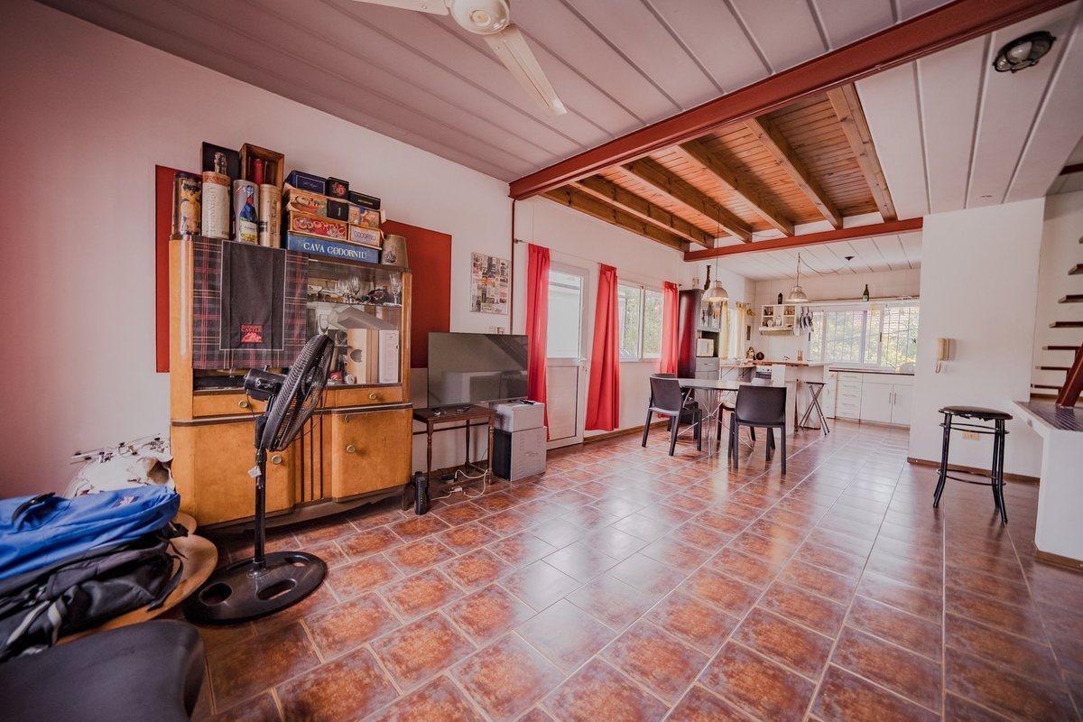 Foto de Casa 140 m, Local 70 m, fondo 104 m. Lote propio, imagen 5