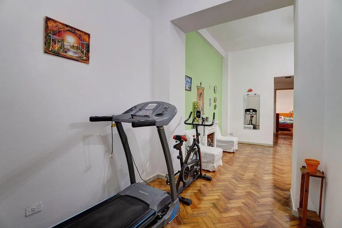 VENTA DEPARTAMENTO 4 AMB, MUY AMPLIO, ZONA UADE 2