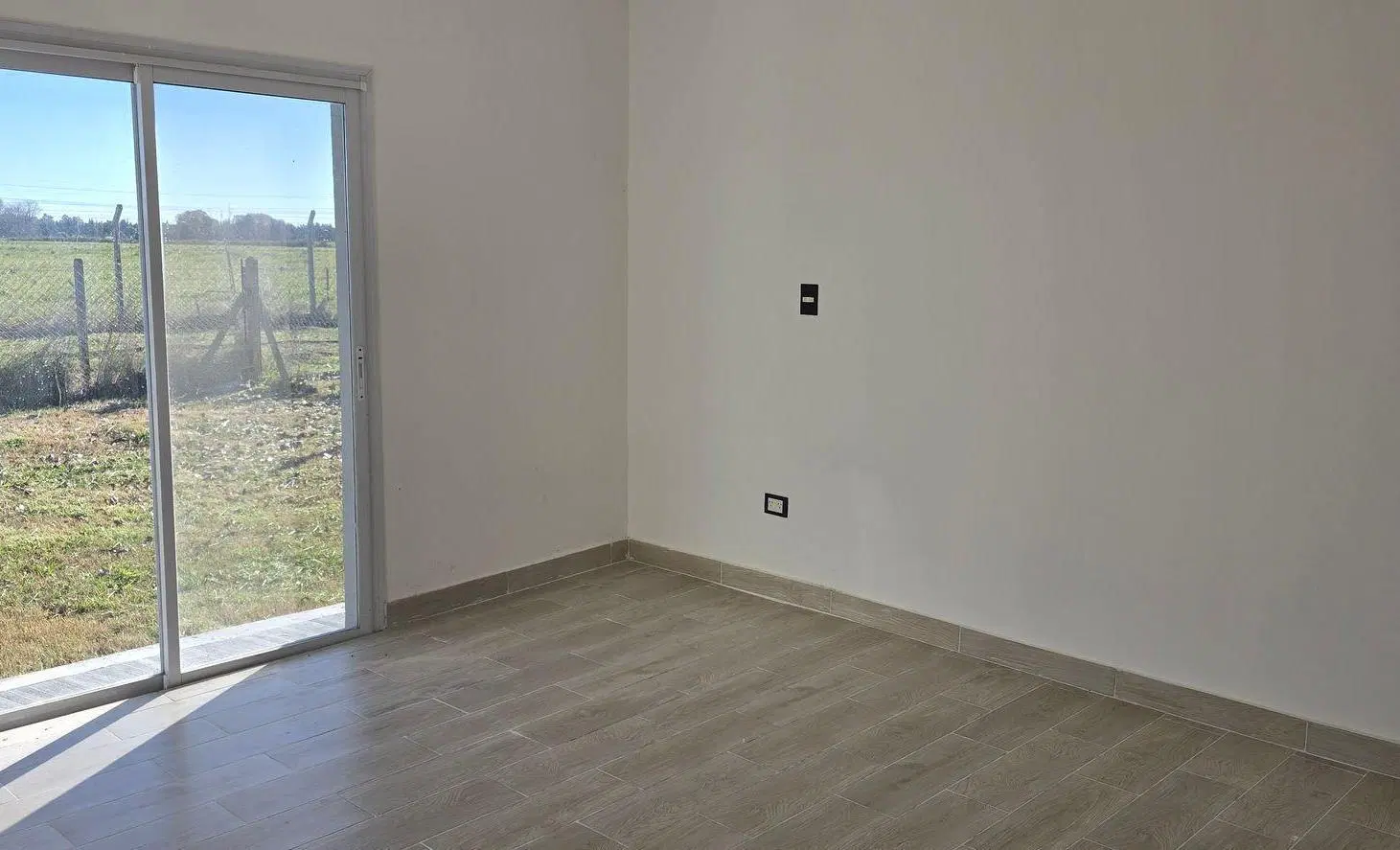 CASA A ESTRENAR 4 AMB. CON GALERIA - SAN SIMON 2