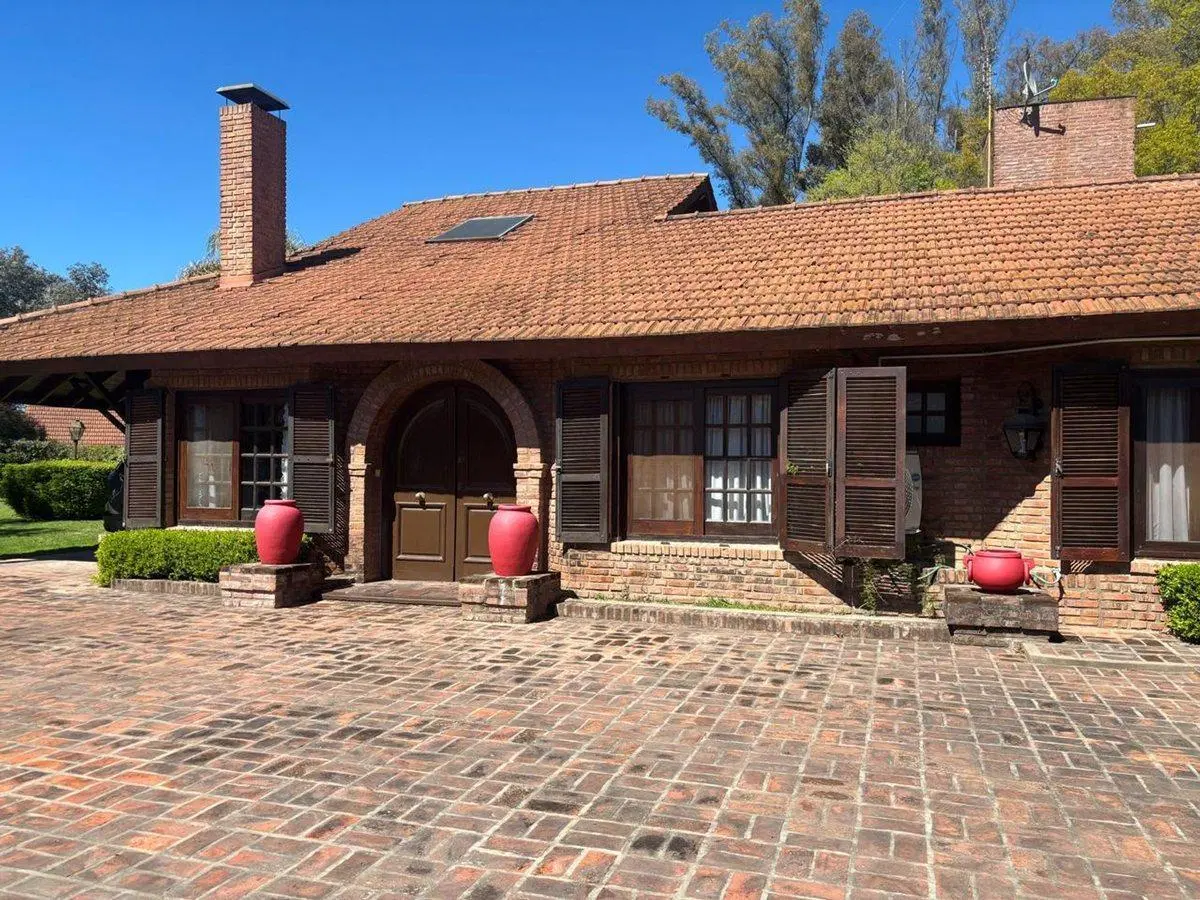Venta Casa 4 amb Praderas de Lujan Increible Lote 2