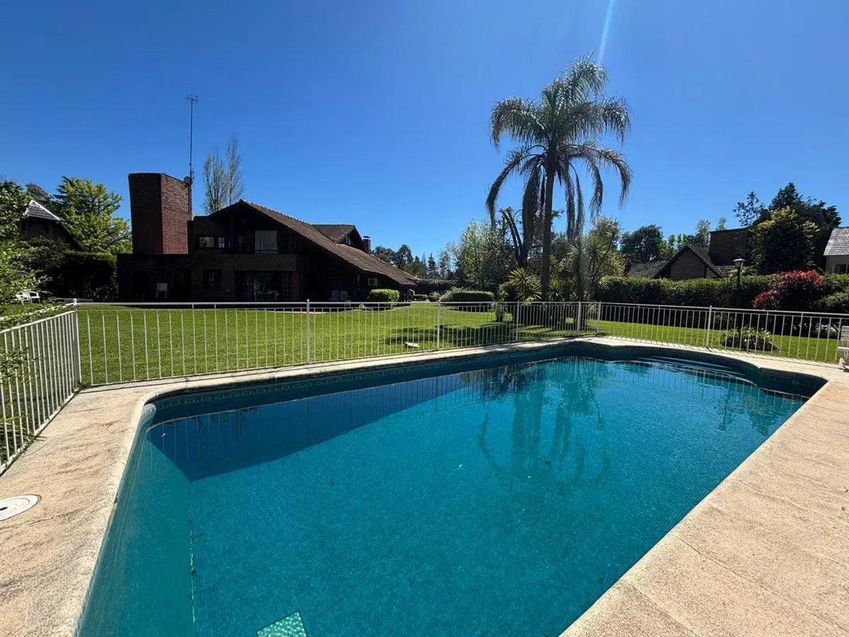 Venta Casa 4 amb Praderas de Lujan Increible Lote 5
