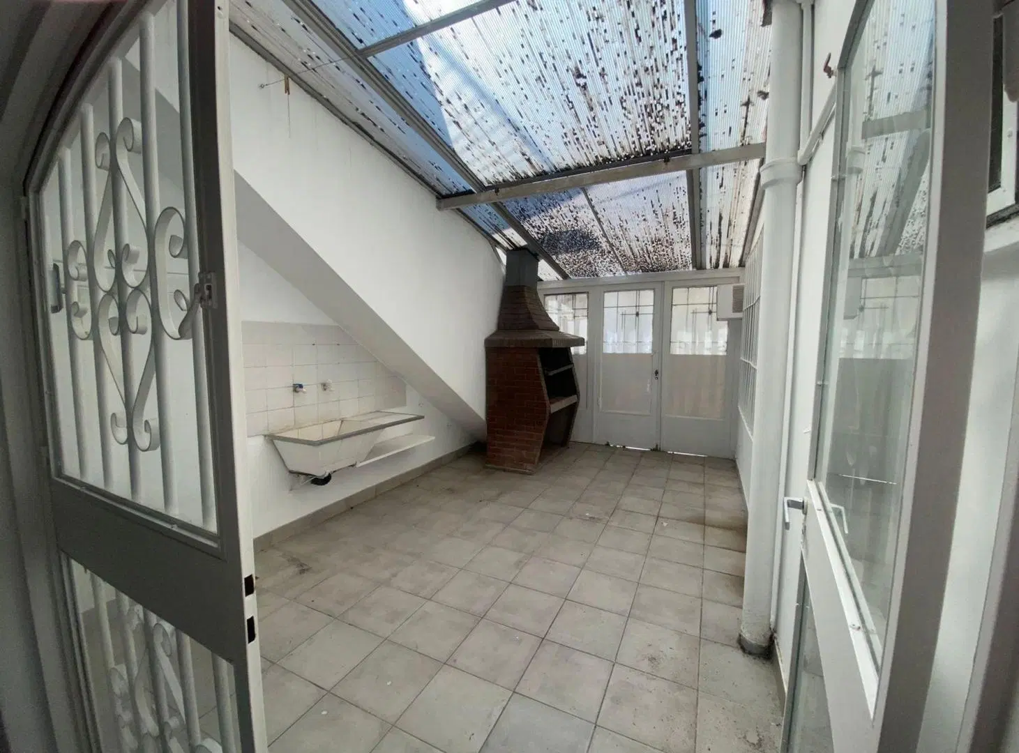Venta PH con Cochera Patio en Castelar 3