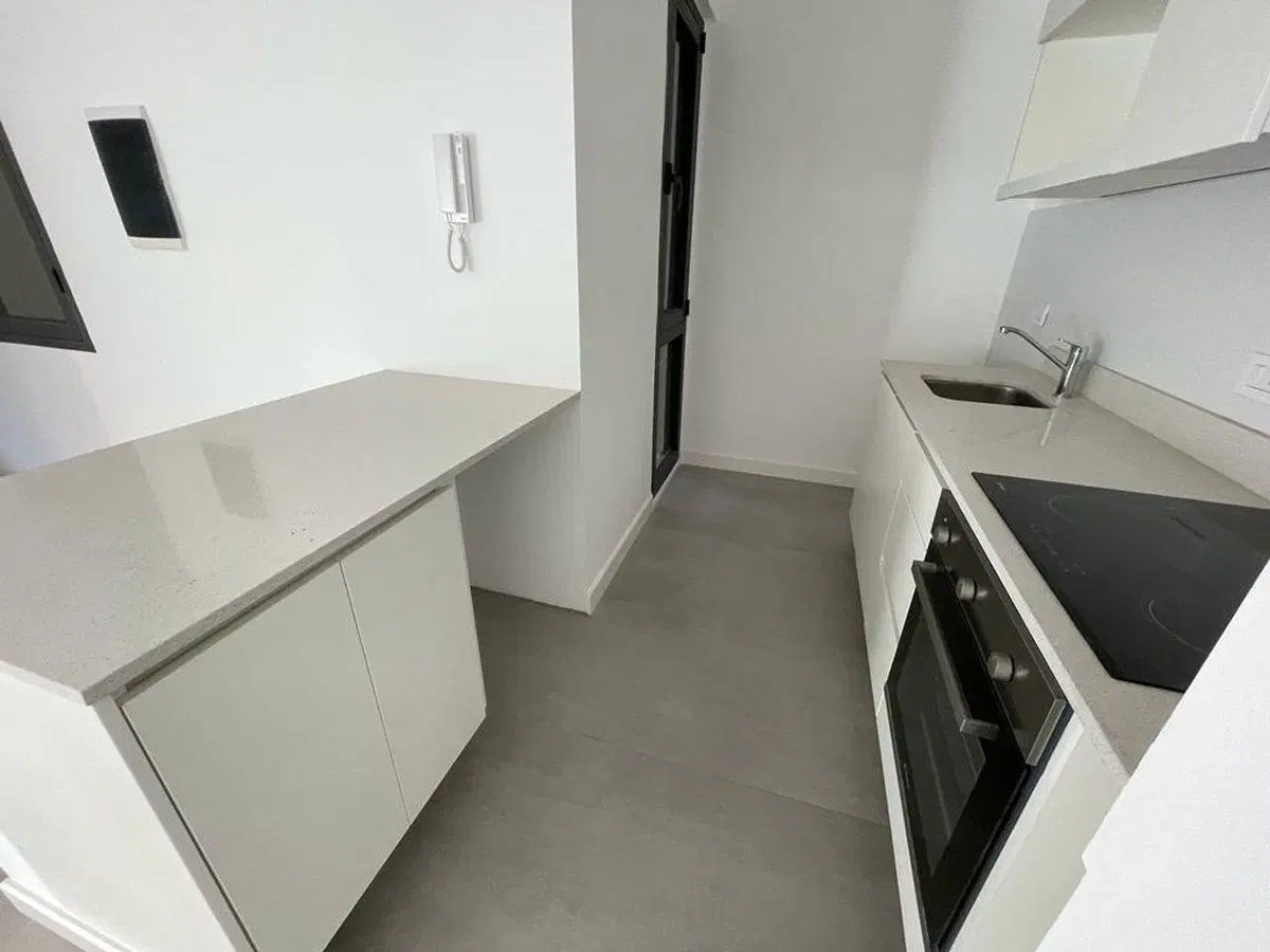 Venta dpto. a estrenar 2 amb. Saveedra.balcón 4