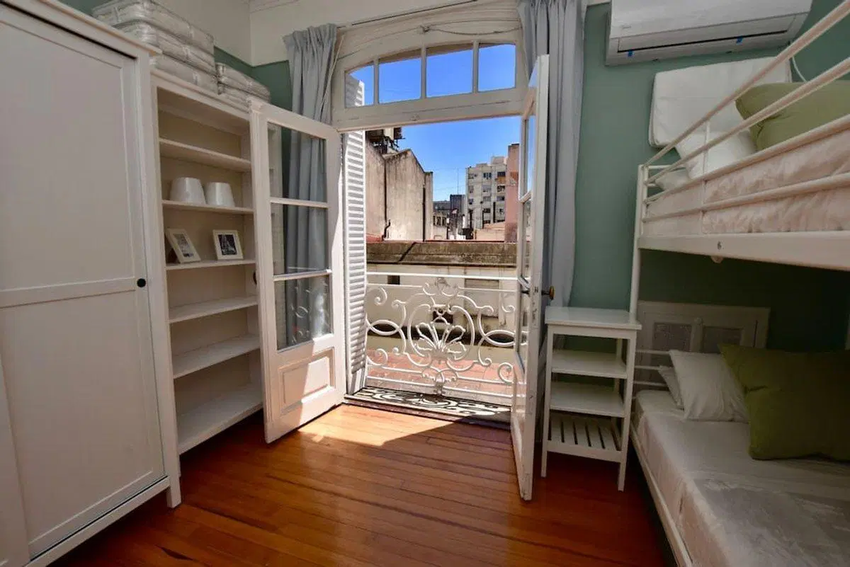 HERMOSO DPTO  EPOCA 3 AMB EN  VENTA CENTRO PORTEÑO 8