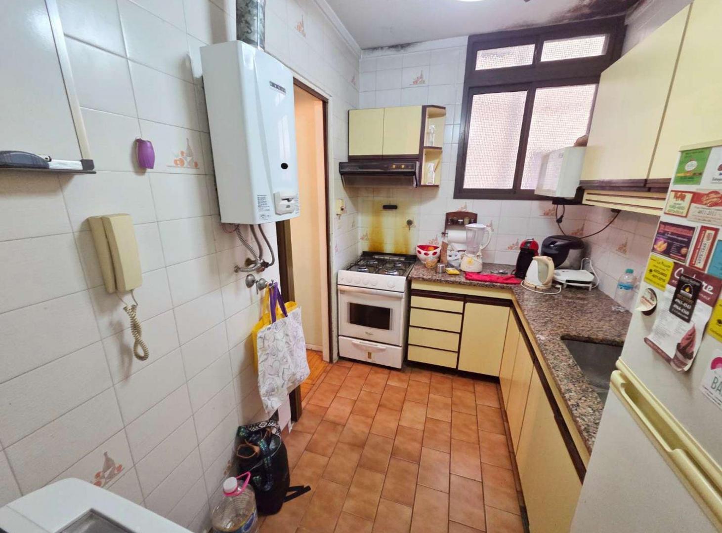 Foto de Venta Luminoso Depto. 3 Amb. Sarmiento 1700, imagen 4