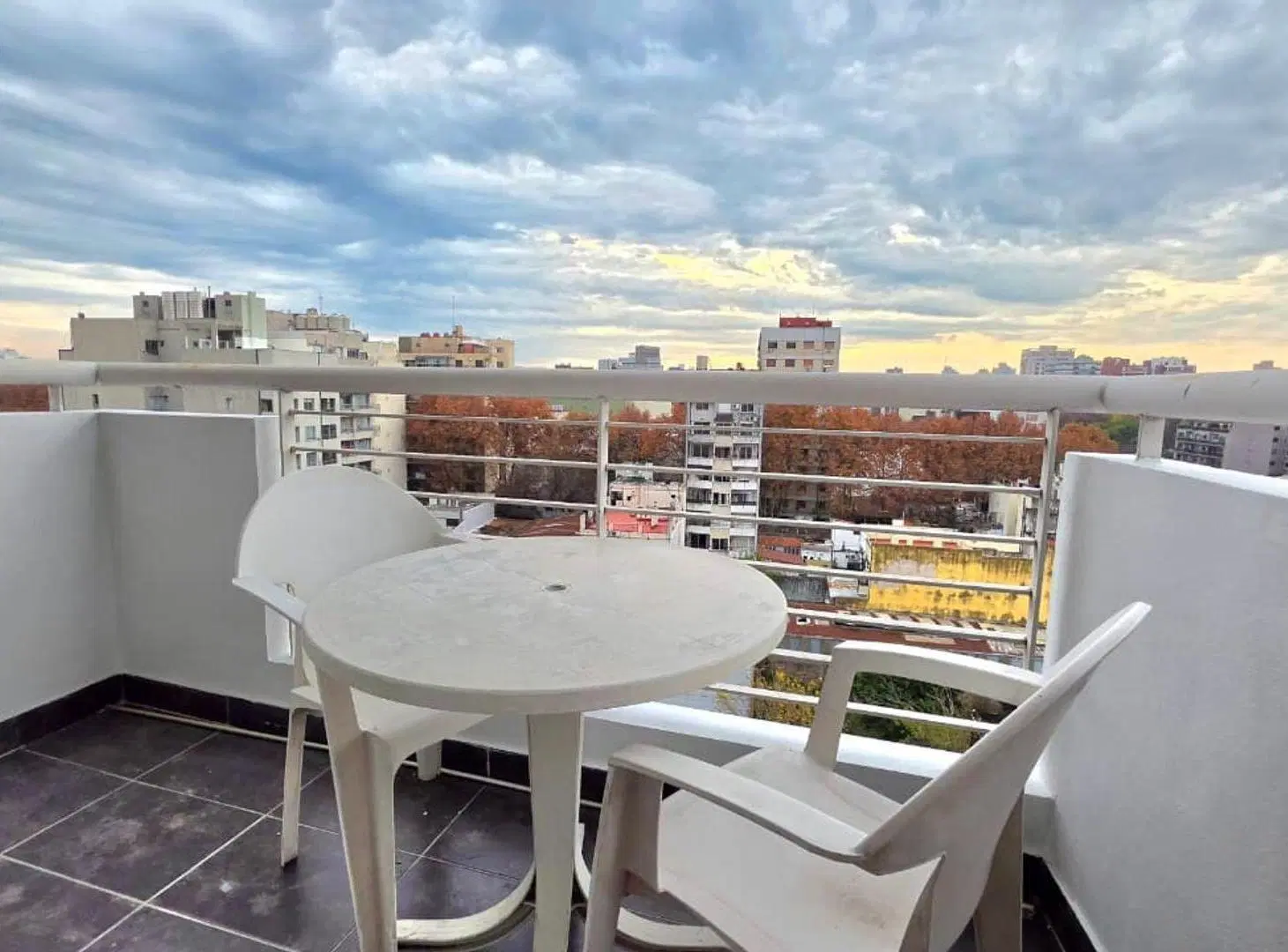 ALQUILER DEPARTAMENTO 2 AMB FLORES BALCON LUMINOSO 4