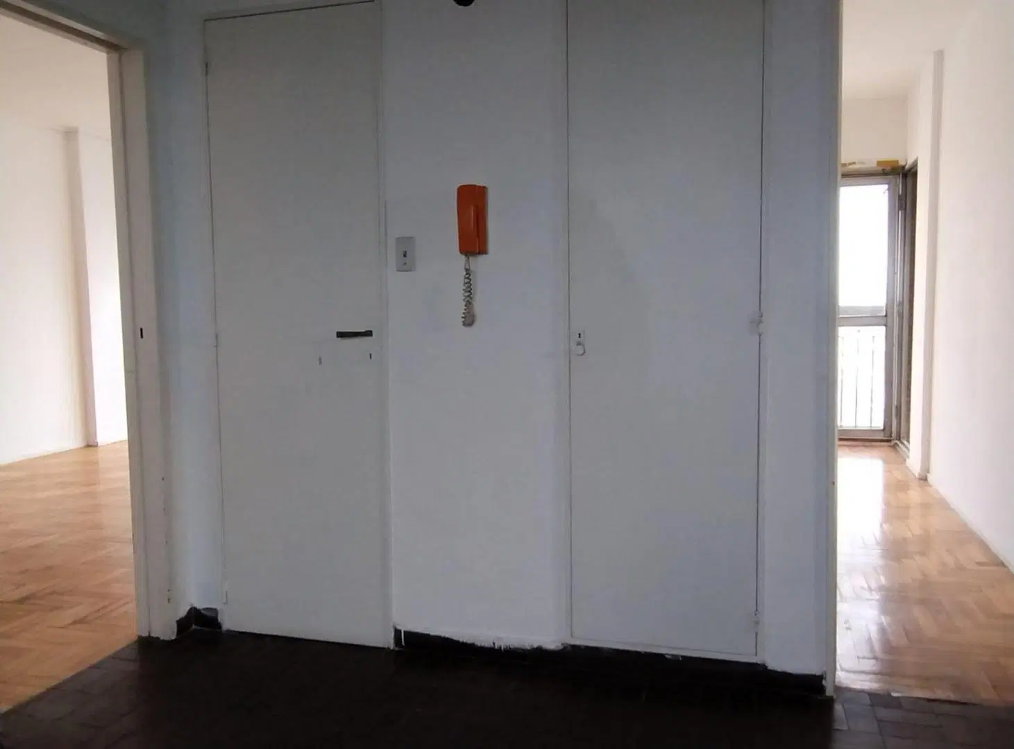 Venta Dpto 4 Ambientes. Avellaneda 8