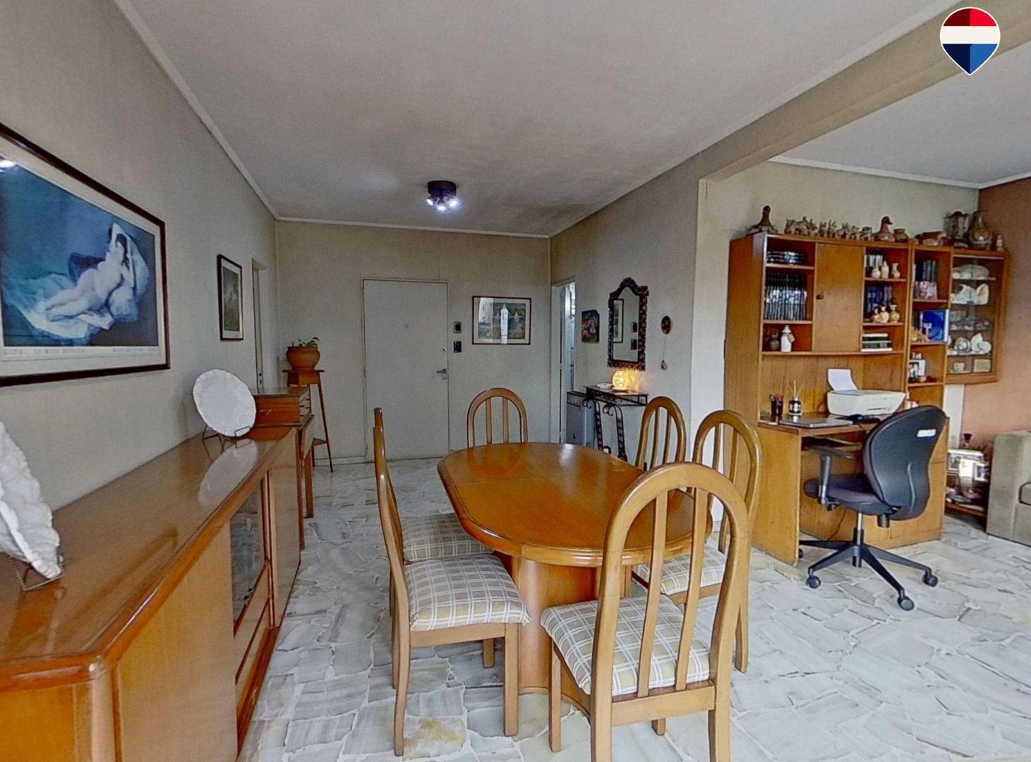 Foto de Venta 4 amb luminoso en Flores, con doble balcón, imagen 2