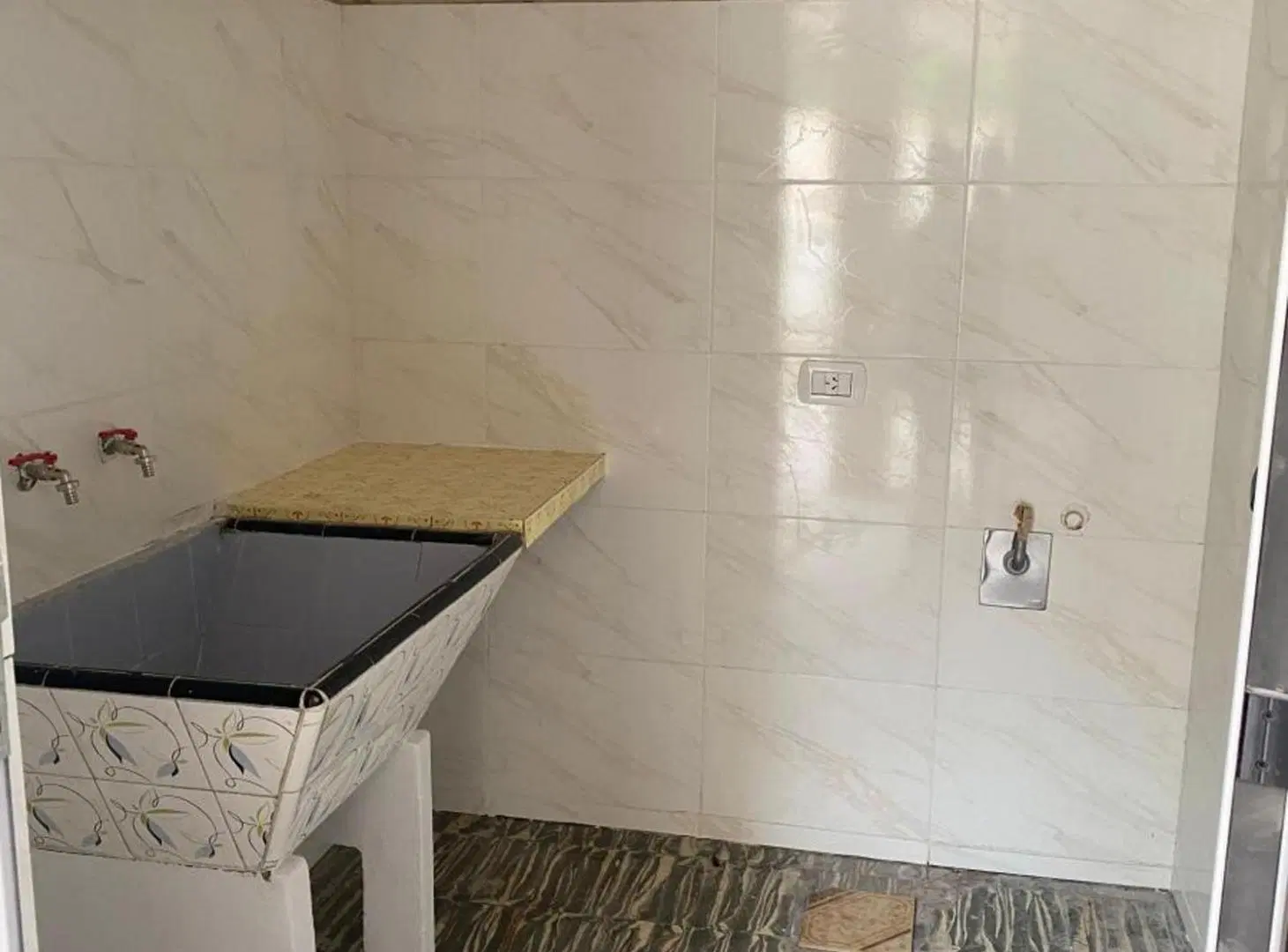 VENTA CASA 4 AMBIENTES Y GALPON BANFIELD LOMAS 8