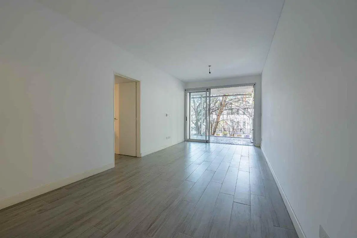 VENTA DEPARTAMENTO 4 AMBIENTES C/ PATIO Y BALCÓN 5