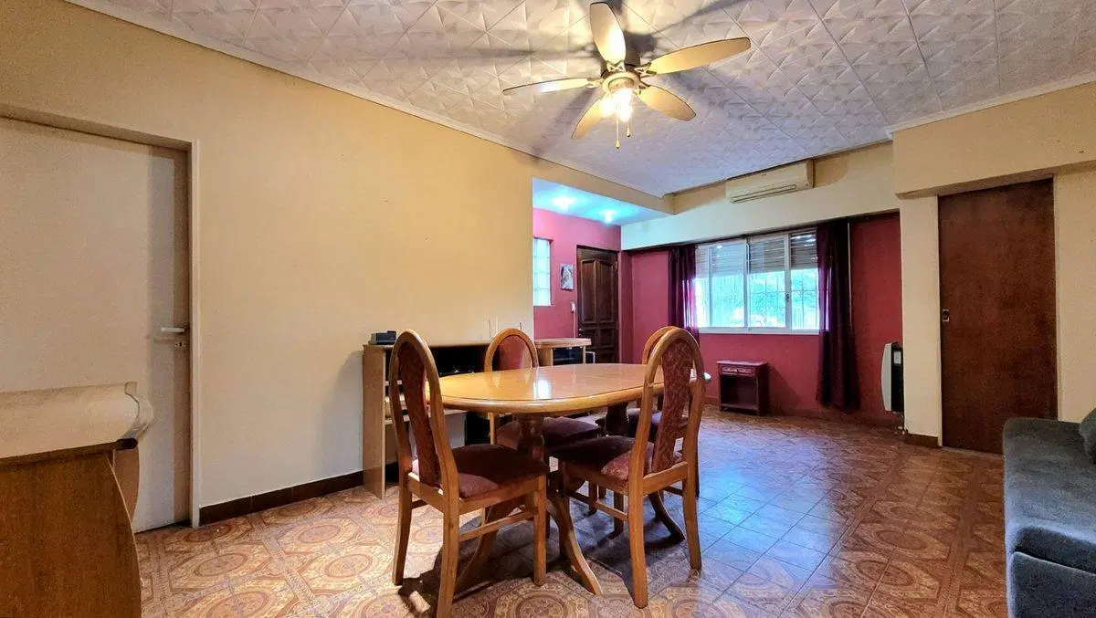 VENTA CASA 4 AMBIENTES CON COCHERA EN TALAR TIGRE 2