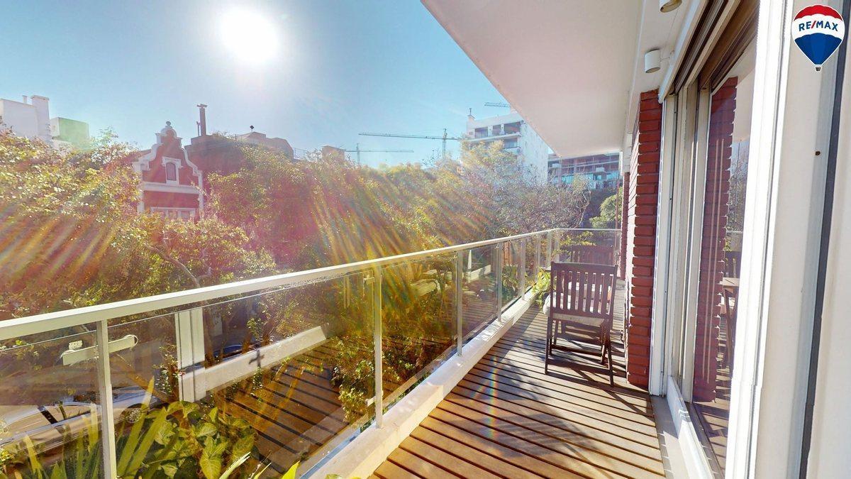 Foto de VENTA DEPTO 5 AMB BARRIO PARQUE COCHERA FIJA, imagen 2