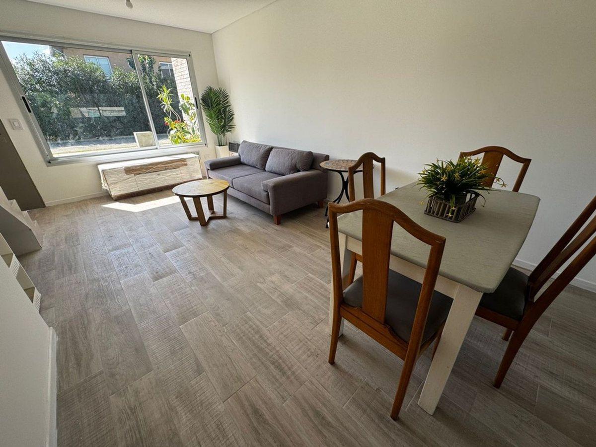 Foto de VENTA DUPLEX 3 AMB JARDIN PARRILLA COCHERA PILAR, imagen 1