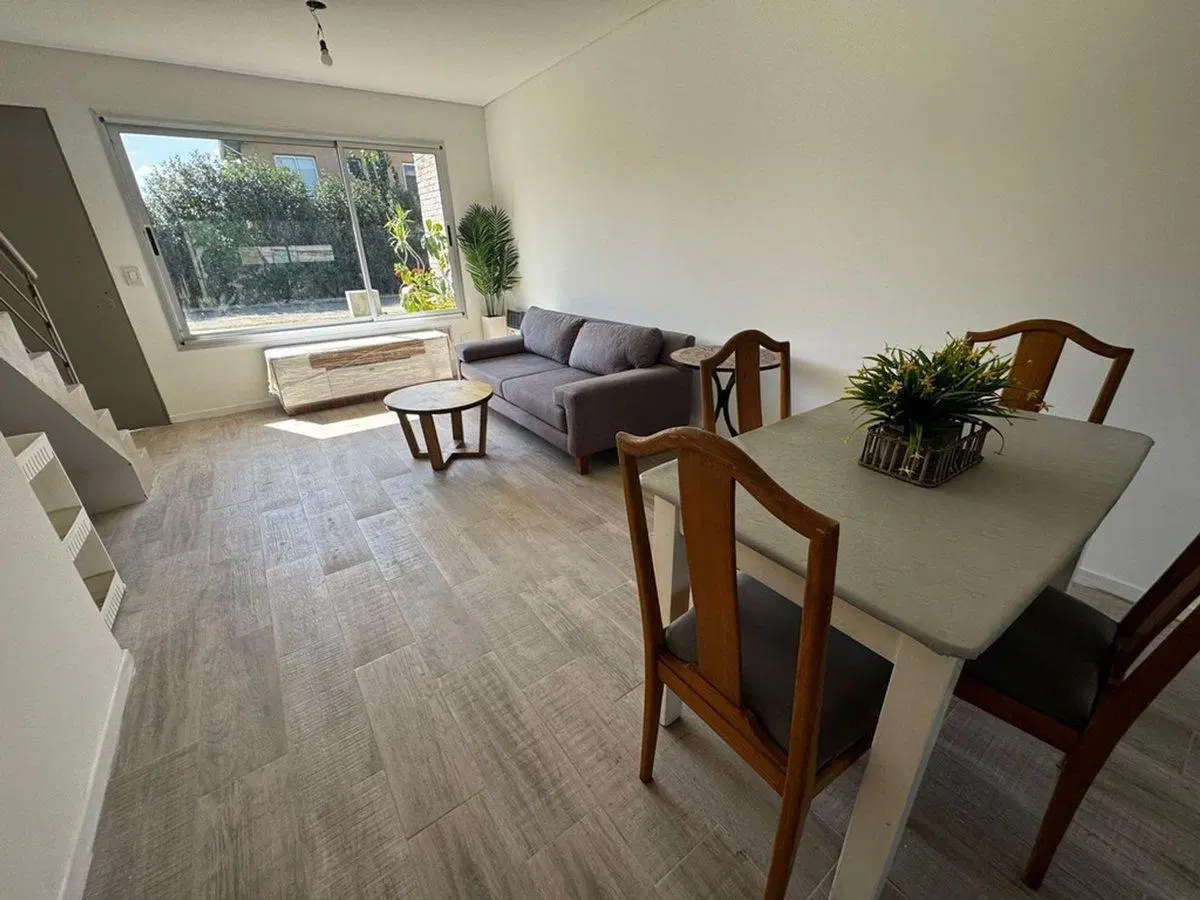 VENTA DUPLEX 3 AMB JARDIN PARRILLA COCHERA PILAR 4