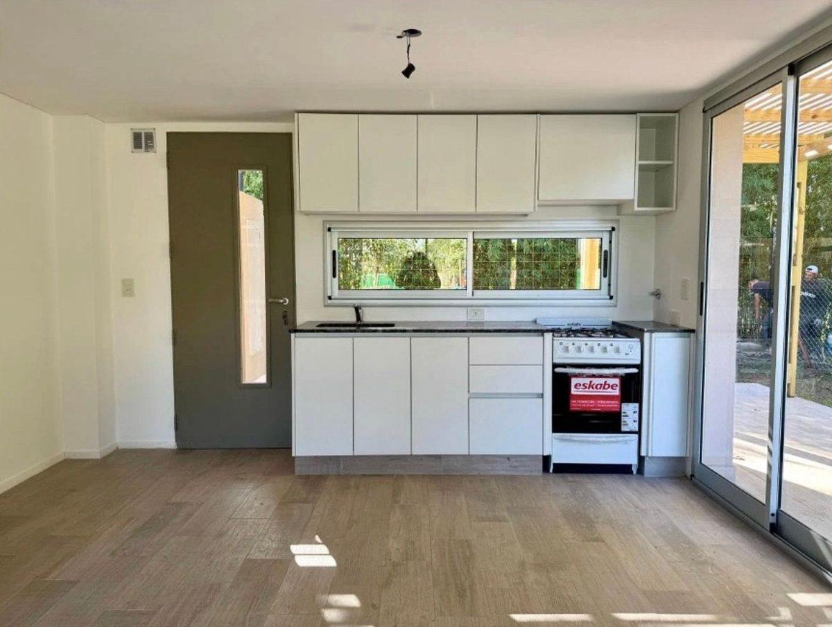 Foto de VENTA DUPLEX 3 AMB JARDIN BARRIO DOS CEDROS PILAR, imagen 1