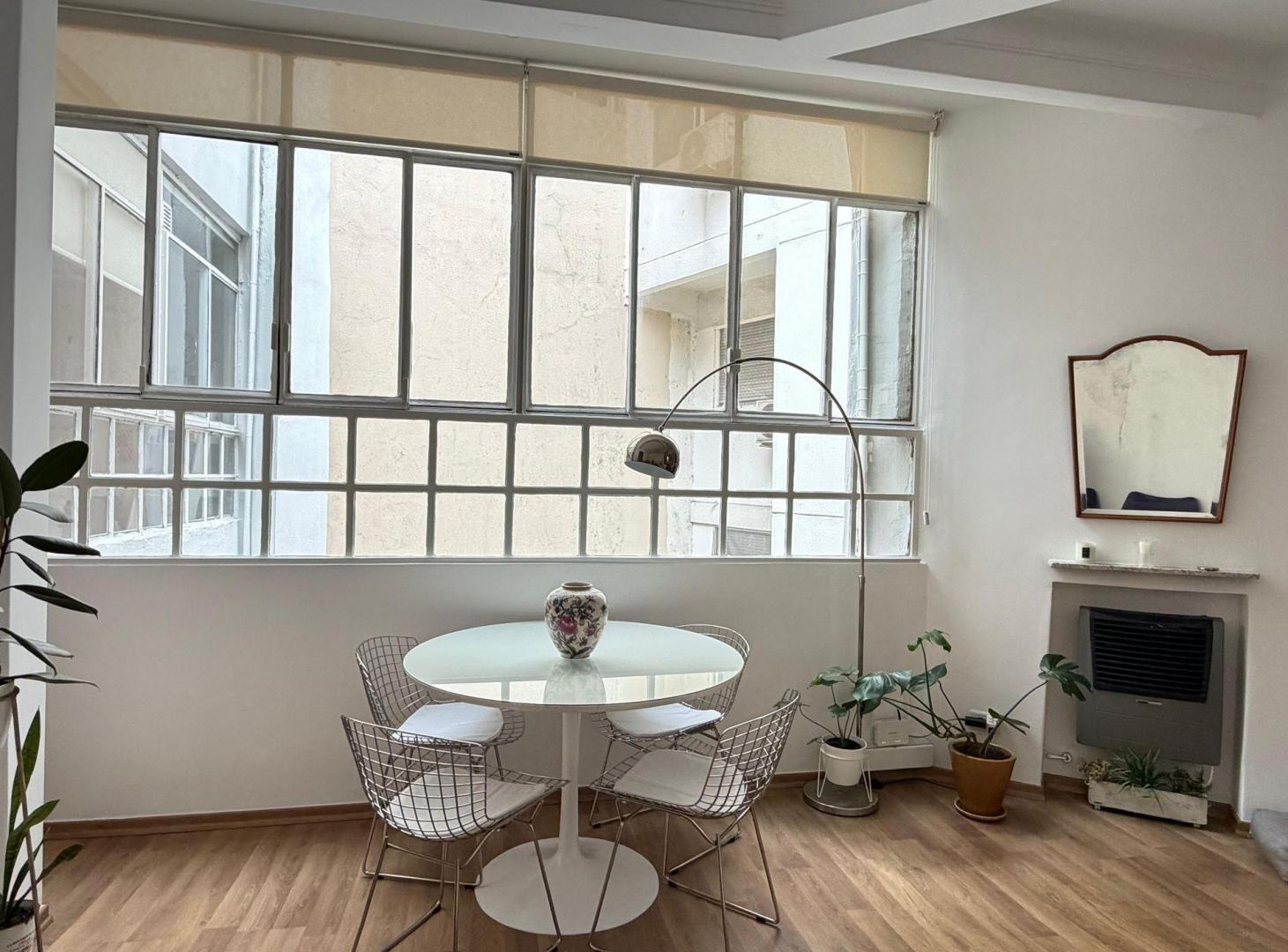 Foto de VENTA DEPTO 2 AMB RECOLETA RECICLADO Y LUMINOSO, imagen 3