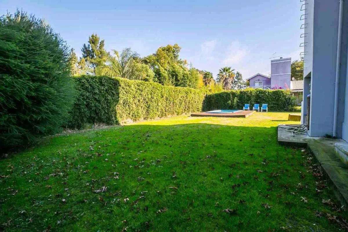 Venta Casa Dúplex en Barrio Privado "Las Fuentes" 3