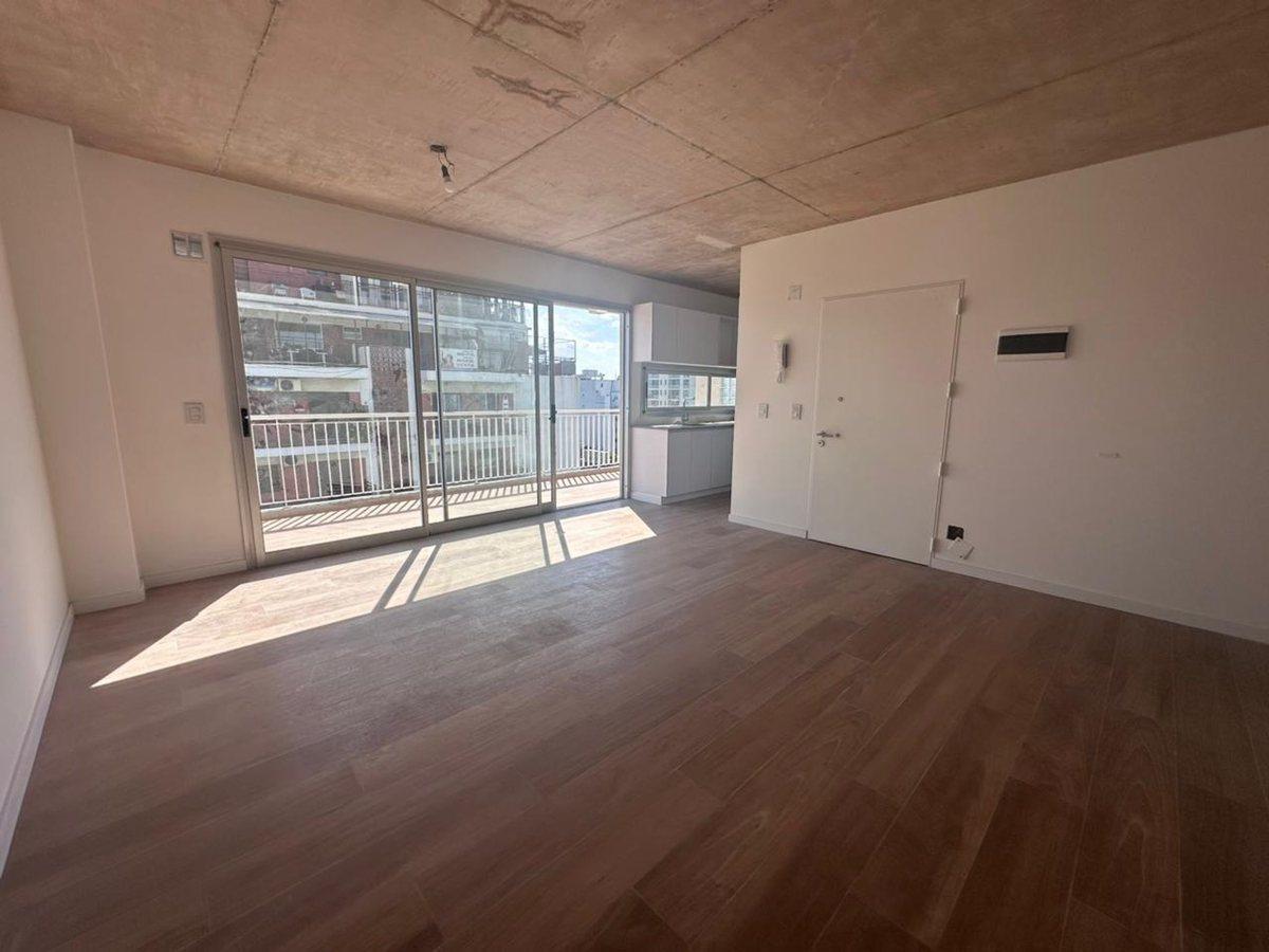 Foto de Venta Piso 3 Amb + Escritorio o Vestidor Flores, imagen 2