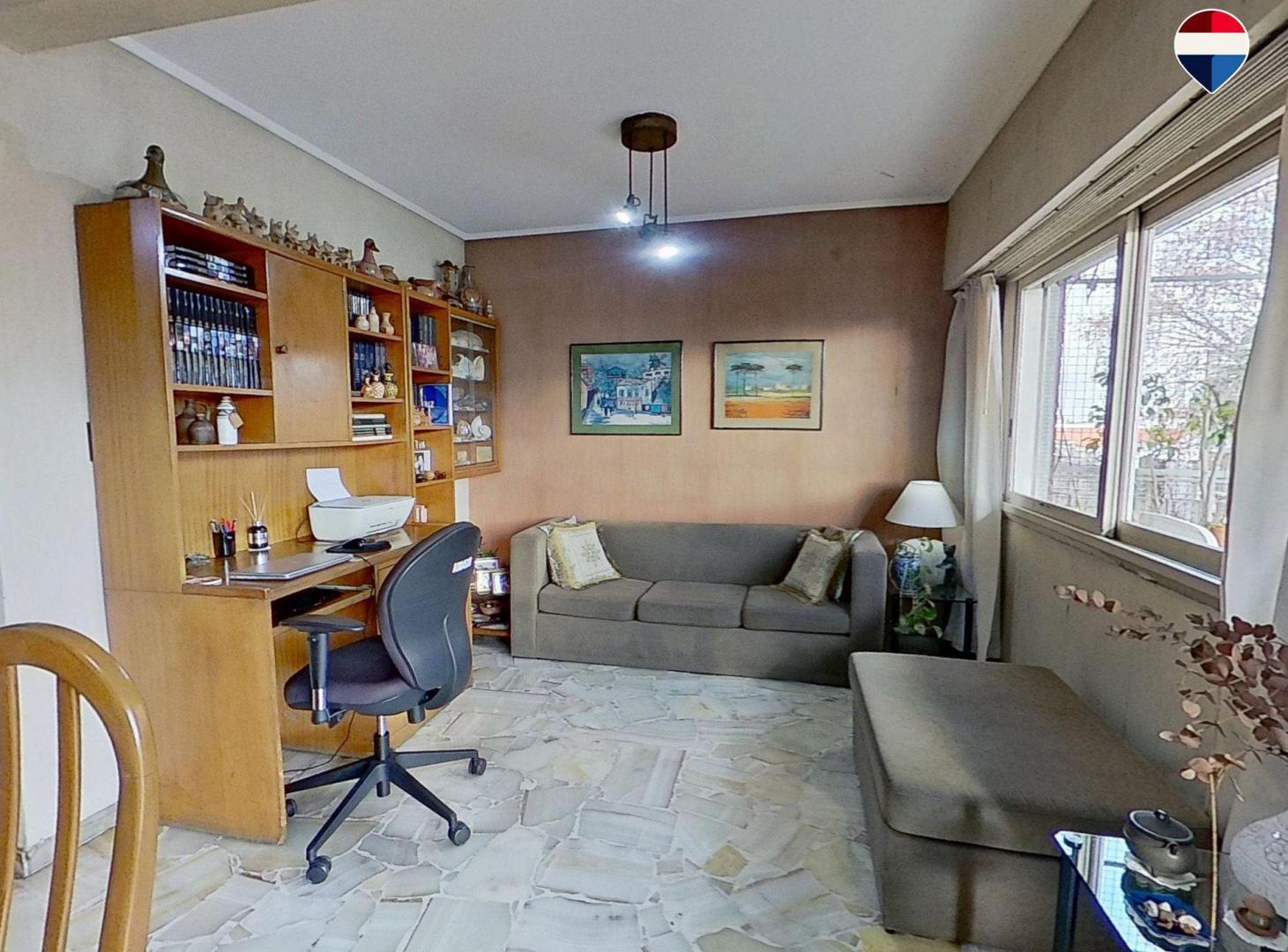 Foto de Venta 4 amb luminoso en Flores, con doble balcón, imagen 2